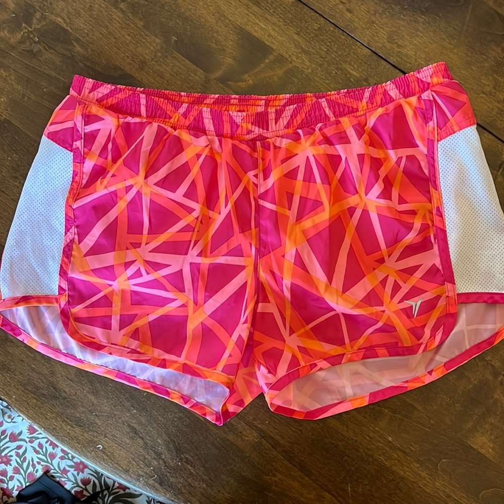 Old Navy Athletic Shorts Pink & Orange Pattern size Medium